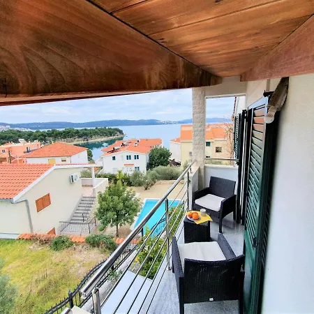 Mira Lejlighed Trogir