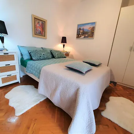 Mira Lejlighed Trogir