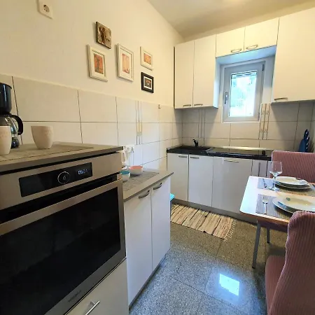 Mira Lejlighed Trogir