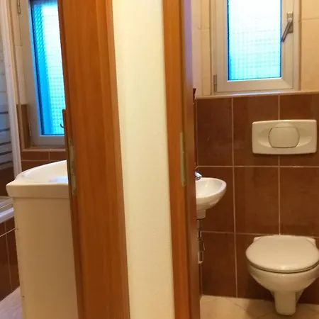 Mira شقة تروغير